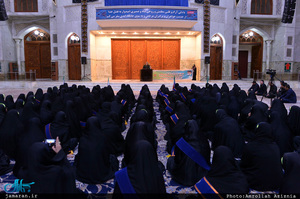 تجدید میثاق دانش آموزان بسیجی و مسئولین سازمان بسیج دانش آموزی با آرمان های حضرت امام(س)