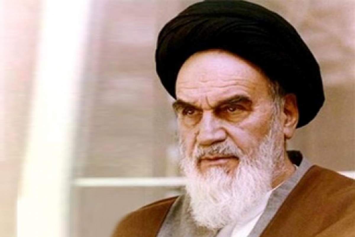 توصیه امام خمینی به پرهیز از انتقاد کینه توزانه و ایجاد بدبینی نسبت به جمهوری اسلامی میان مردم