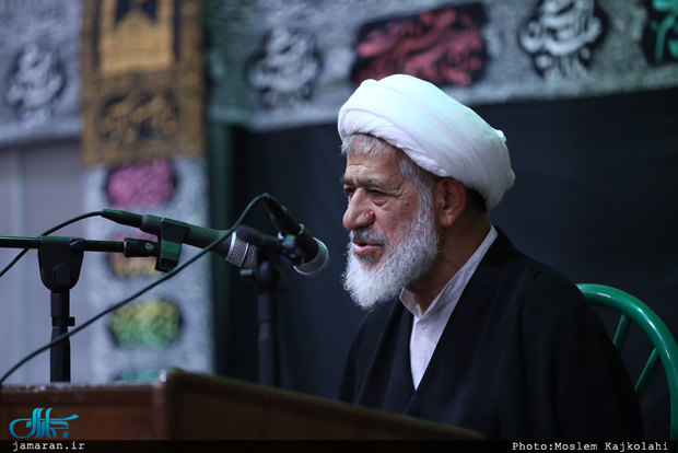 هر کس با اخلاص در تشییع پیکر مطهر شهید سپهبد سلیمانی شرکت کند گناهانش آمرزیده می‌شود