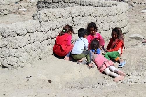 زیرپوشش گرفتن 100 کودک یتیم سیل زده پل‌دختر