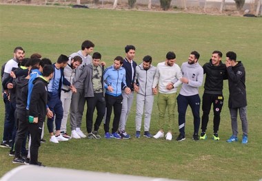 برگزاری تمرین استقلال با حضور میهمانان ویژه