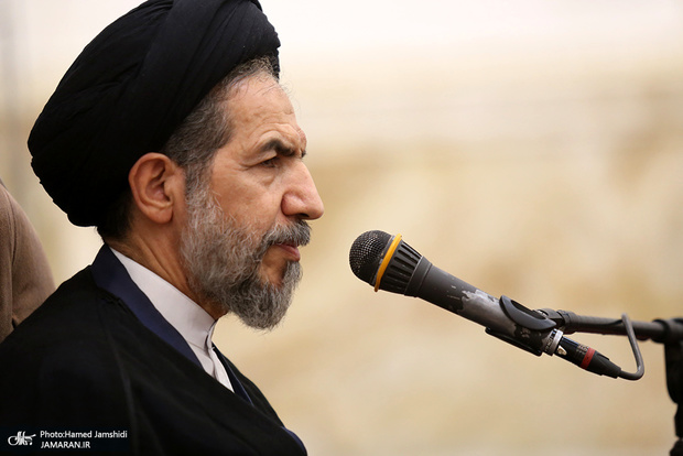 امام جمعه موقت تهران: مسئله دشمنان حجاب نیست؛ می‎‌خواهند همبستگی ما را از بین ببرند