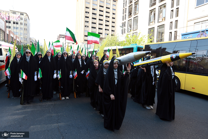راهپیمایی دختران «جان‌فدای ایران»- ۲