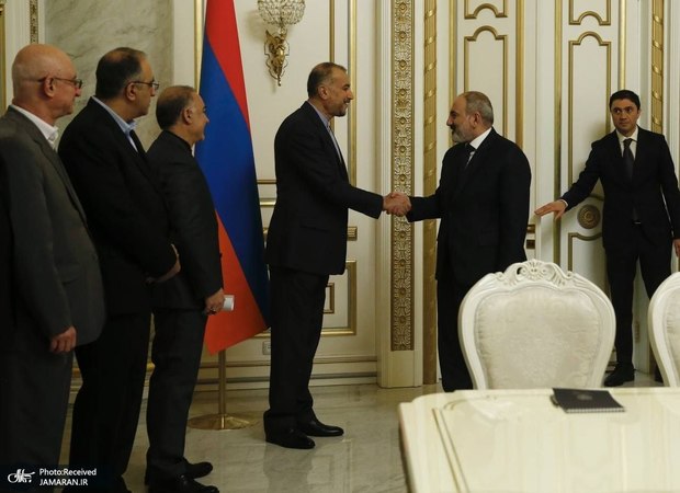 دیدار وزیر خارجه ایران با وزیر خارجه و نخست‌وزیر ارمنستان