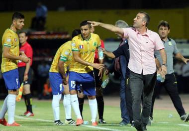 برتری پرگل صنعت نفت برابر مشکی پوشان