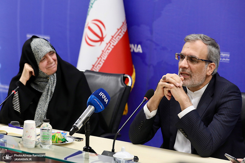 مراسم رونمایی کتاب اسرائیل آن شر مطلق