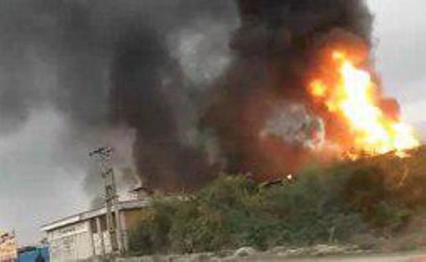 کارخانه کاراپلاستیک منطقه ویژه اقتصادی سیرجان در آتش سوخت