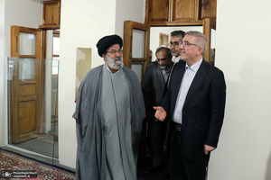 بازدید معاون رئیس جمهور از زادگاه امام در خمین