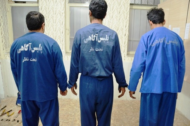 اعضای باند سارقان محتویات خودرو در خرم آباد دستگیر شدند