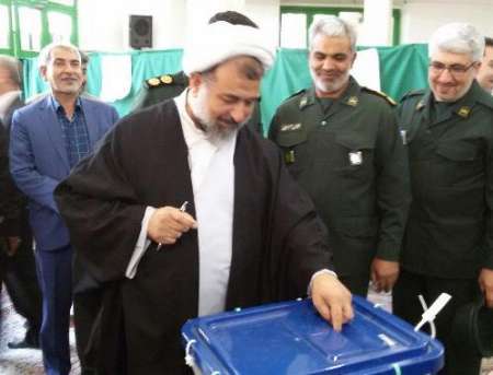 امام جمعه گنبد: انتخابات اعتماد ملت به تاثیر رای در تعیین سرنوشت است