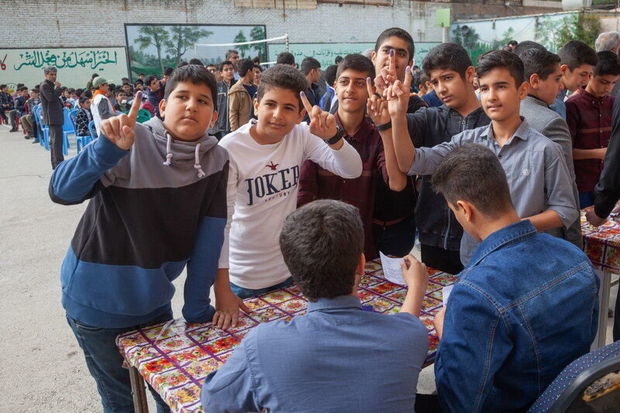 انتخابات شوراهای دانش‌آموزی کرمانشاه برگزار شد