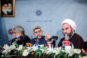 نشست چالش های انقلاب اسلامی در دهه پنجم