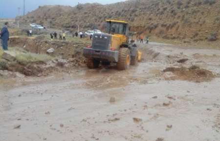 70 نفر از محاصره سیلاب در تالاب جازموریان نجات یافتند