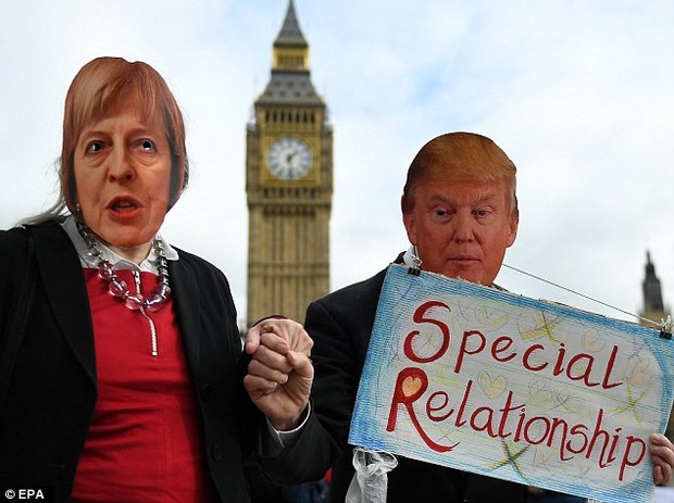 عکس/ «رابطه خاص» ترامپ با خانم نخست وزیر
