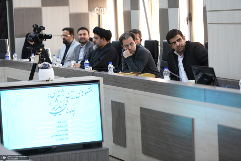 حضور سید حسن خمینی در گردهمایی علمی به مناسبت هفته پژوهش در پژوهشکده امام خمینی(س) و انقلاب اسلامی