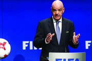 درخواست IOC برای تعلیق رییس فیفا
