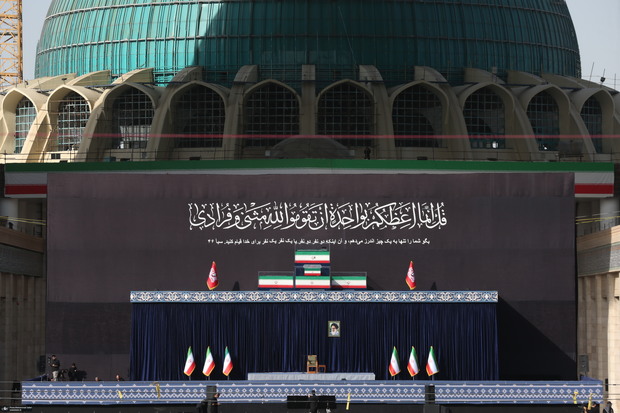 لحظه به لحظه با مراسم وداع با رهبر شهید انقلاب در تهران + عکس و فیلم