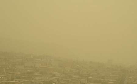 گرد و غبار هوای برخی شهرهای استان ایلام را در شرایط هشدار قرار داد