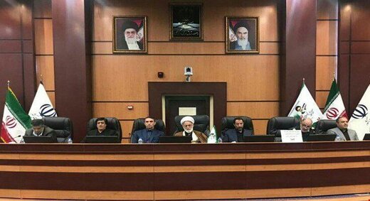 استاندار مرکزی:
بعضی ها در هیئت عزاداری امام حسین هم وحدت شکنی می کنند