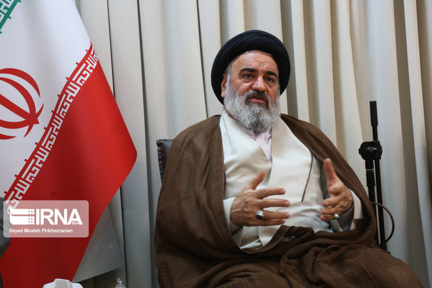 گرامیداشت ۹ دی تمرینی برای مقابله با توطئه‌ دشمنان است