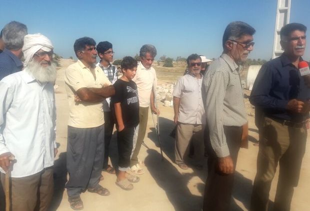 اهالی روستای چاهک گناوه خواستار توقف  یک طرح  شدند