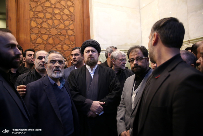 وداع با پیکر مطهر دو شهید مقاومت در حرم مطهر امام خمینی (س)