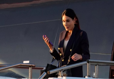 زن مرموزی که باعث اخراج مقامهای امنیتی ترامپ شد، کیست؟