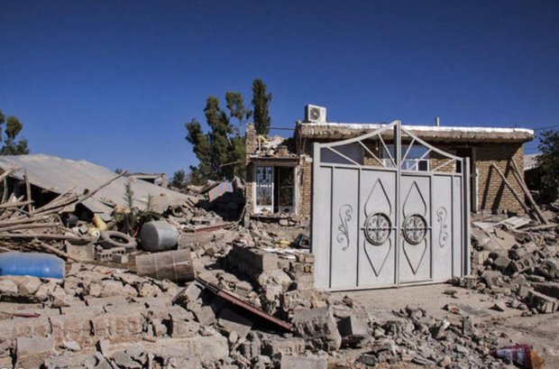 خمین در بازسازی مناطق زلزله زده پیشرو است