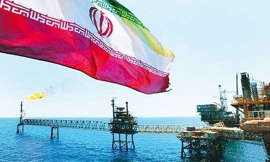 بعید است مشتریان بزرگ نفت ایران از تحریم های آمریکا پیروی کنند