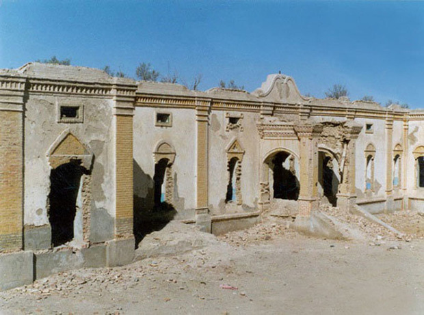 ساختمان تاریخی شهربانی میرجاوه در حال مرمت است