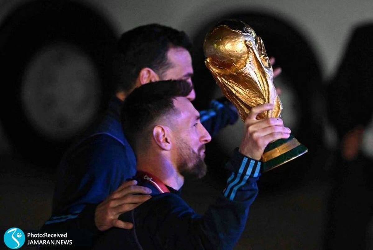 ویدیو| فرار مسی و آرژانتینی ها از یک حادثه در جشن قهرمانی