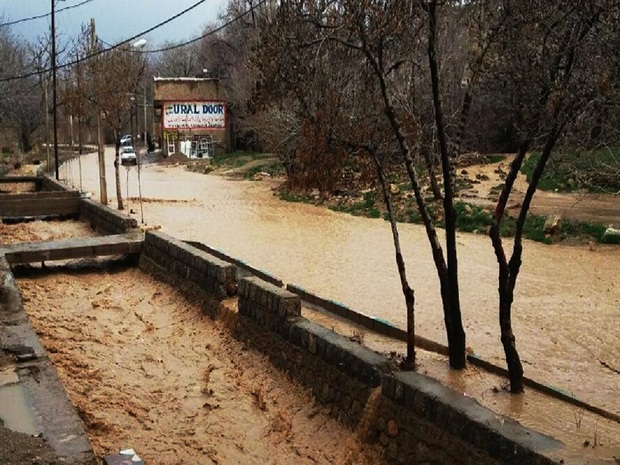 خسارات سیلاب در اقلید در حال ارزیابی است