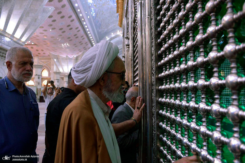 تجدید میثاق مدیرعامل و جمعی از کارکنان شرکت آبادگران نصر کوثر با آرمان های حضرت امام خمینی (س)