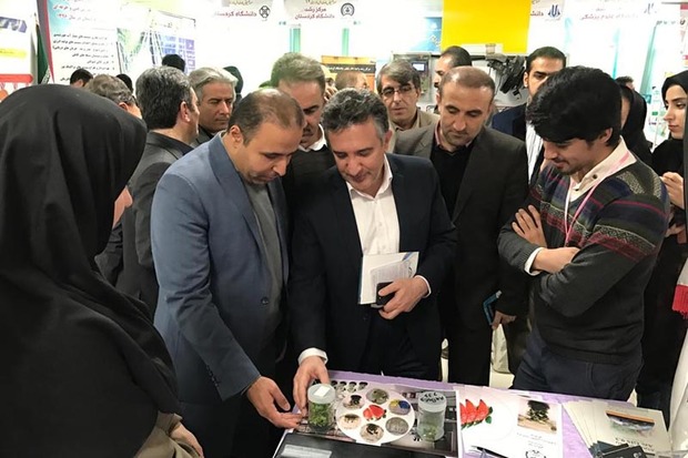 نمایشگاه دستاوردهای پژوهشی و فناوری در کردستان راه اندازی شد