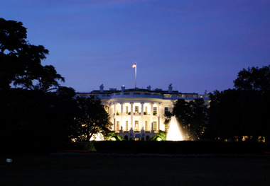  آیا سونامی سیاسی 2018، ترامپ را سرنگون می کند؟

