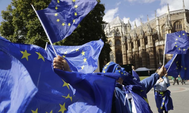 اولین گام خارج شدن انگلیس از اتحادیه اروپا+ تصاویر
