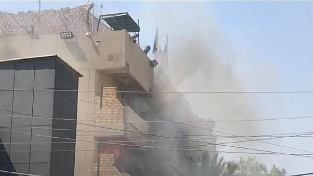سفارت رومانی در بغداد در آتش سوخت+تصاویر