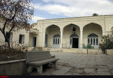 سرنوشت تلخ «مهدیه عابدزاده»؛
تخریب «پایگاه‌ نهضت ملی شدن صنعت نفت» با تدبیر مسئولان میراث‌فرهنگی