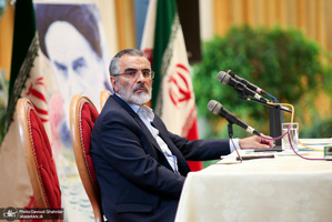 نشست مسئولان و دست اندرکاران مراسم سی امین سالگرد بزرگداشت امام خمینی(س)