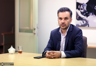 قاسمی، اقتصاددان:کدام «گوی و میدان»!؟هرکس برای اصلاح آمد،با فشار سیاسی رفت/ ۱۵ درصد مستمری‌ بگیران بهزیستی و کمیته امداددر دهکهای متوسط هستند/مالیات بر ثروت فقط ۳ درصد کل مالیاتها است و تنها ۴۰ درصد آن تحقق یافته/بودجه آب ۵۷ همت، صداوسیما ۴۳ همت