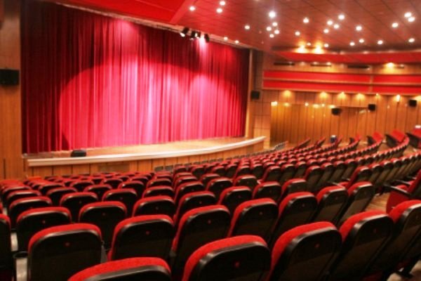 خراسان رضوی به 50 هزار صندلی جدید سینما نیاز دارد