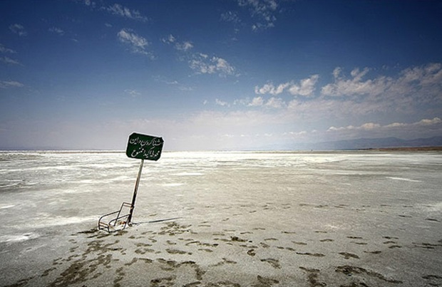 خطر فرونشست در کمین دشت های اطراف دریاچه ارومیه
