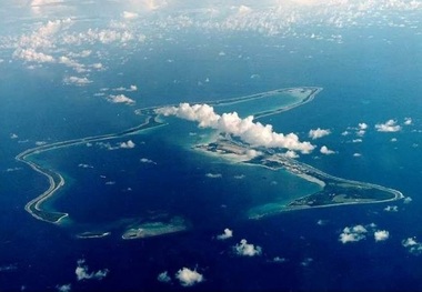 ادعای وال استریت ژورنال: ایران دو موشک بالستیک به سمت پایگاه هوایی دیگو گارسیا پرتاب کرد/ این جزیره در حدود ۴۰۰۰ کیلومتری ایران قرار دارد