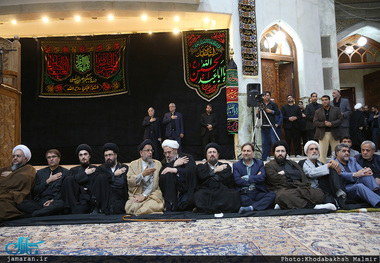 مراسم عزاداری شب عاشورای حسینی (ع) در حرم امام خمینی(س)