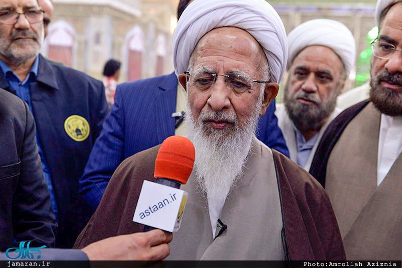 حضور آیت الله العظمی جوادی آملی در حرم مطهر امام خمینی(س)