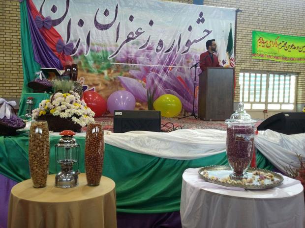 جشنواره زعفران روستای ازان منطقه میمه برگزار شد