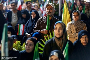 پنجاه و پنجمین شب اجتماع پر شور مردم در میدان منیریه