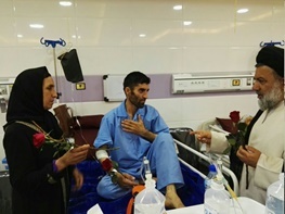 عیادت نماینده ولی فقیه از بیماران بیمارستان شهید رحیمی خرم آباد