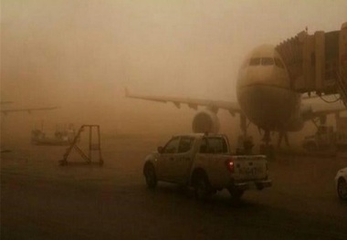 گرد و خاک چهار پرواز فرودگاههای اهواز و آبادان را لغو کرد