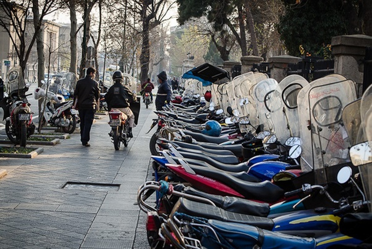 تهران 4 برابر بیشتر از ظرفیتش موتور سیکلت دارد